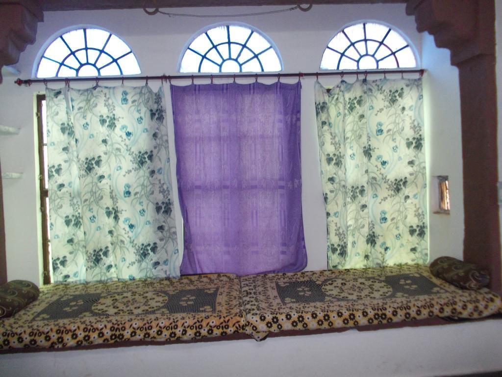 Raj Mahal Guest House Būndi Buitenkant foto
